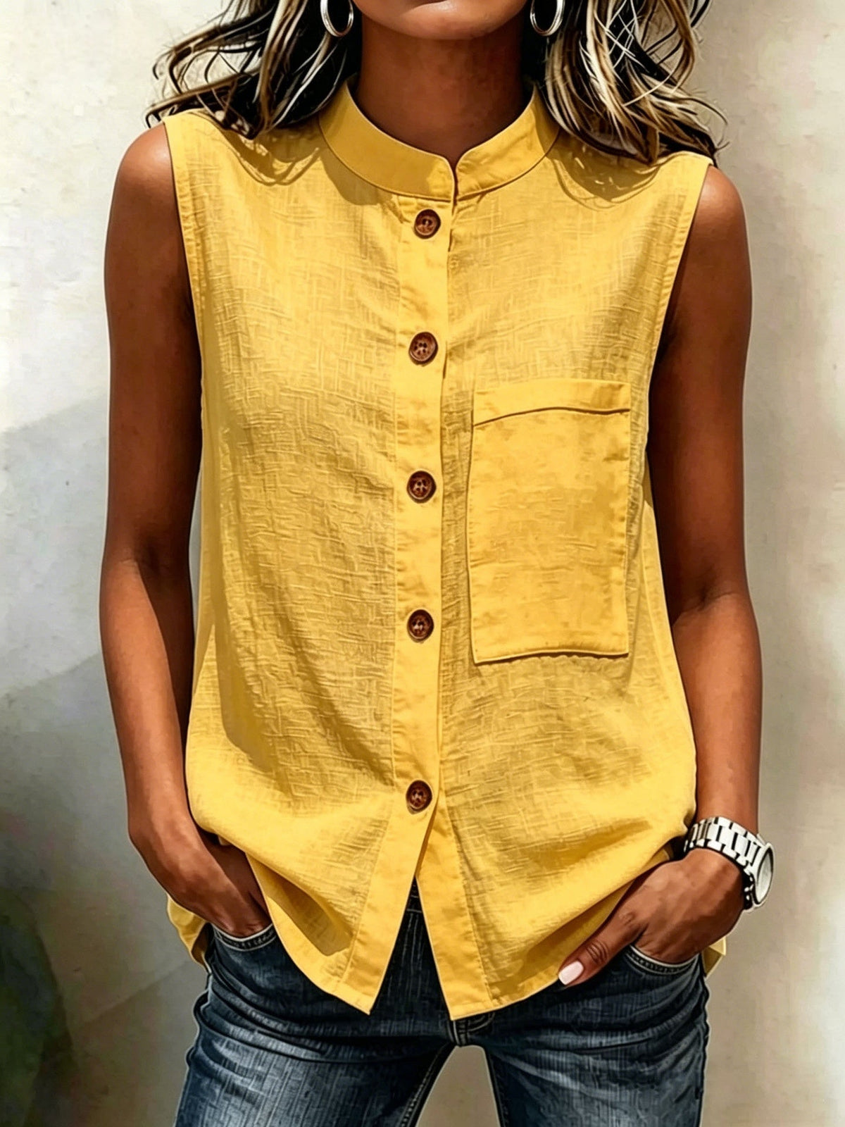Women's Sleeveless Crop Top with Buttoned Pockets – Solid Color