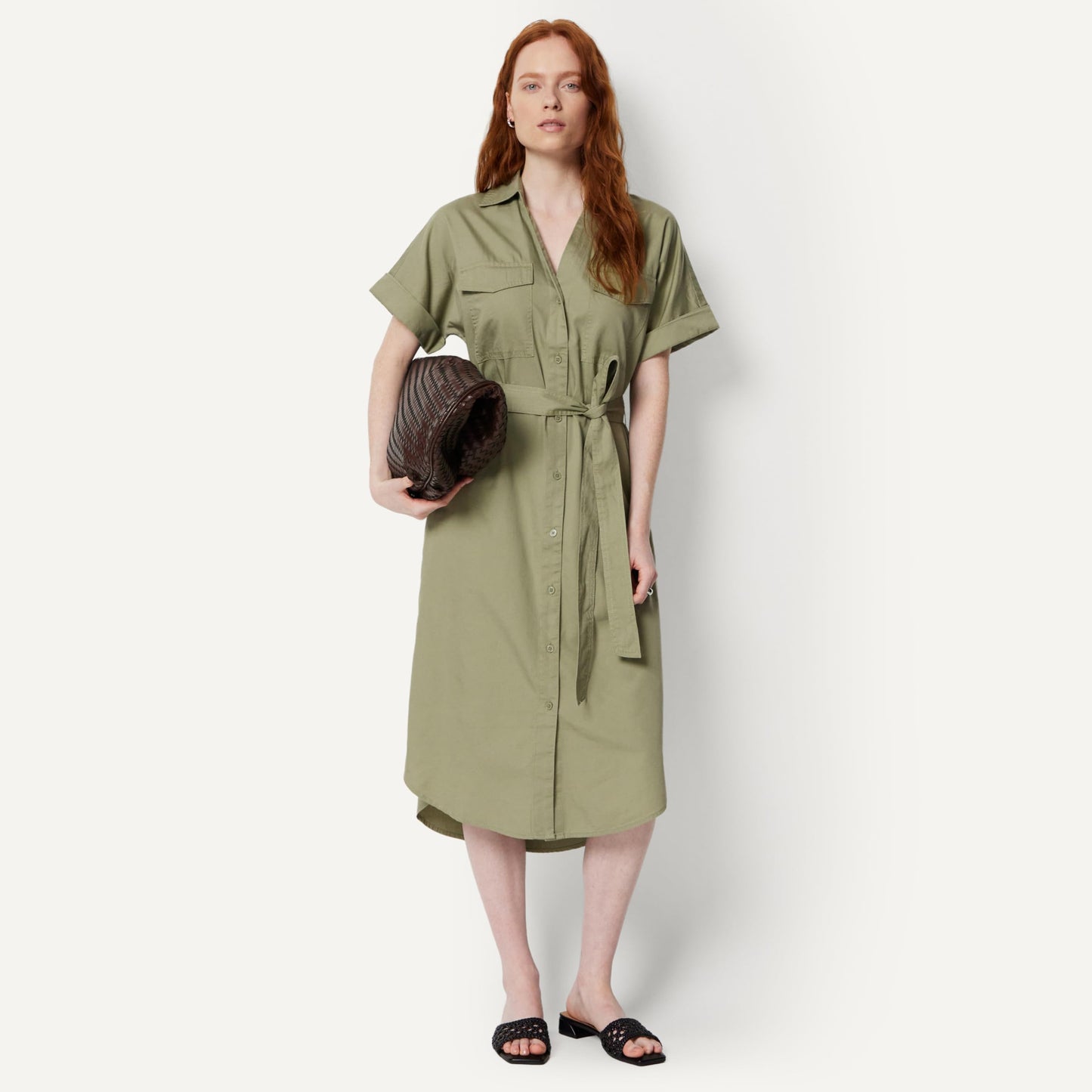 Amazon Essentials Women's Relaxed-Fit Short Sleeve Button-Down Dress with Belt