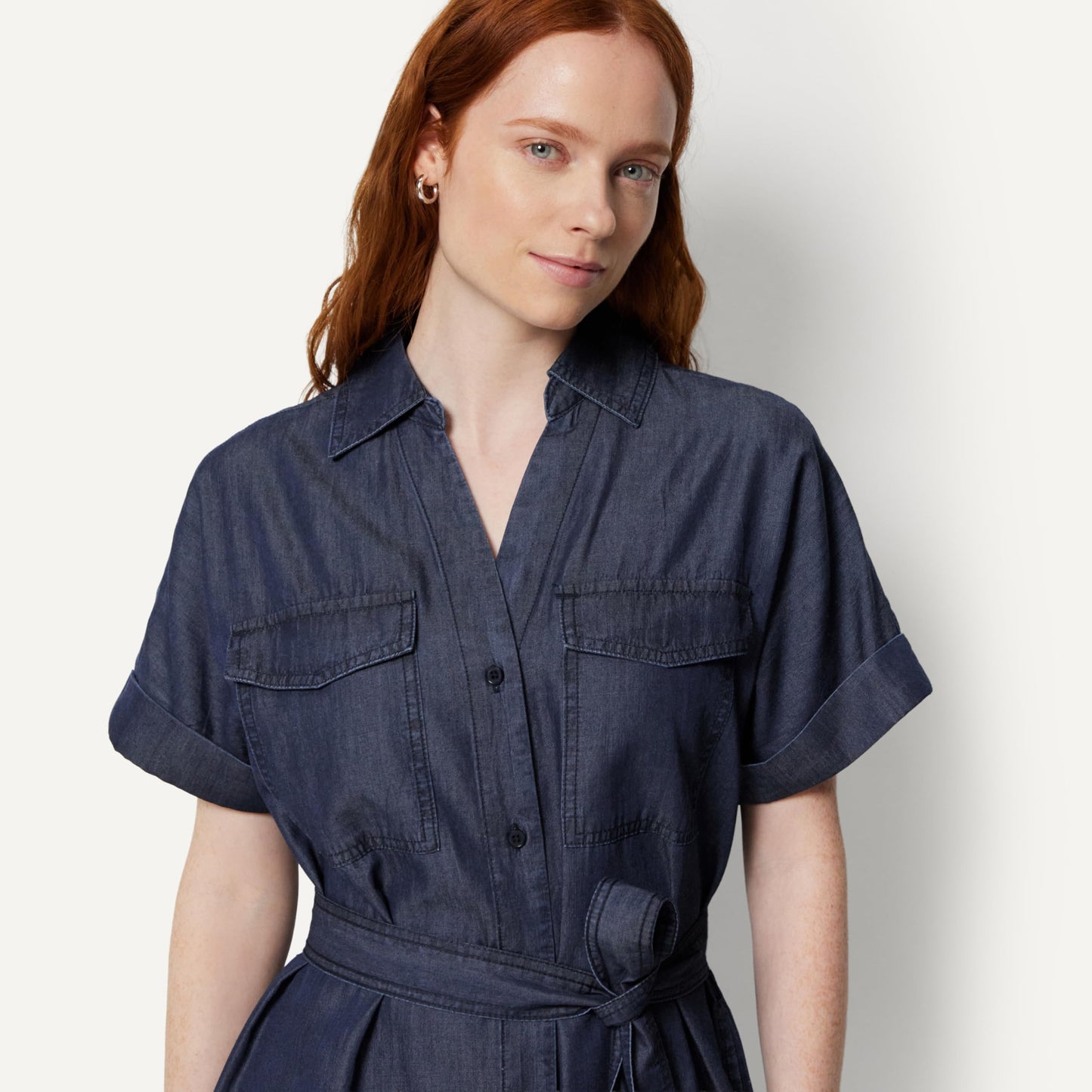 Amazon Essentials Women's Relaxed-Fit Short Sleeve Button-Down Dress with Belt